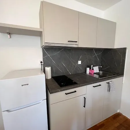 Apartman Antolkovic Ugljan