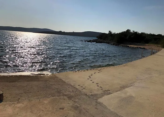 Apartman Antolkovic Ugljan